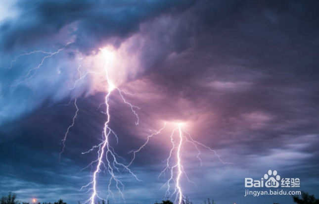 雷和闪电是怎么产生的?