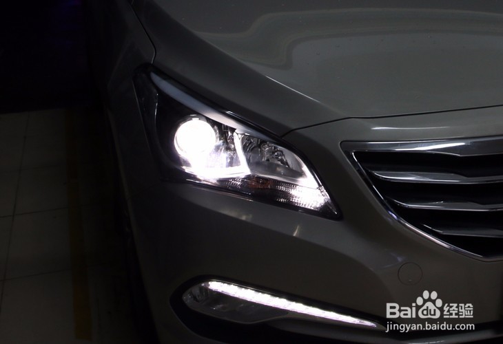 告别原车蜡烛,名图升级Q5改灯作业