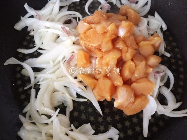 奶油南瓜汁鸡胸意面