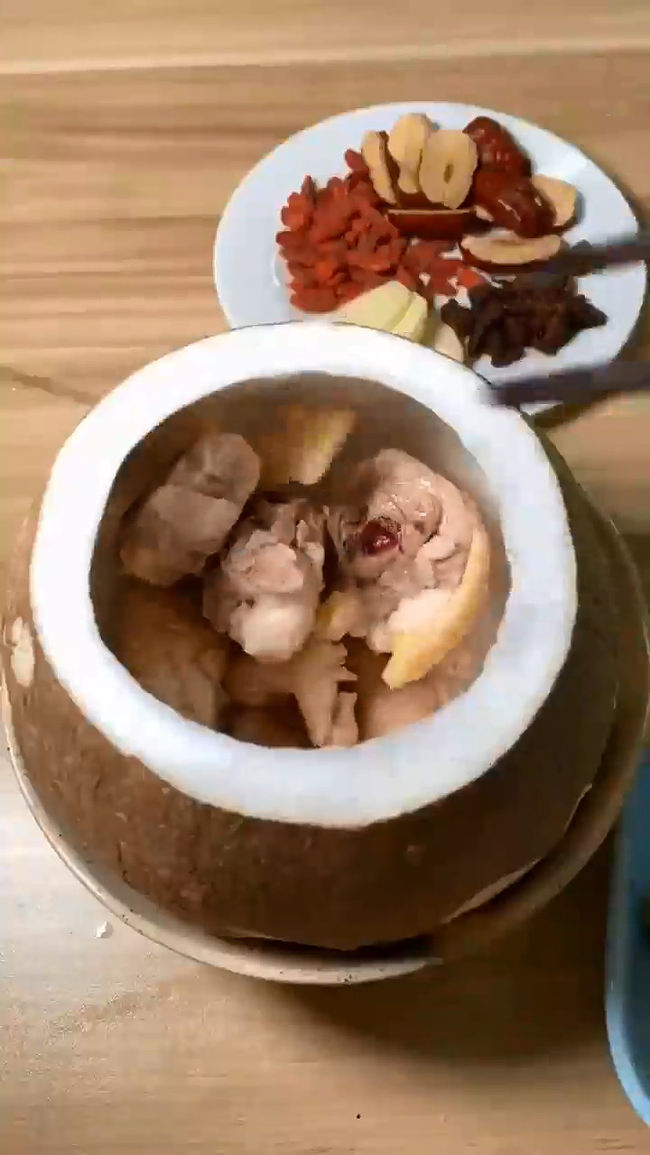 怎样做椰子炖鸡