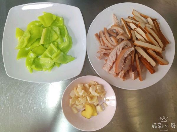 青椒香干炒肚丝