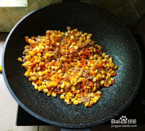 如何制作肉末炒玉米胡萝卜粒