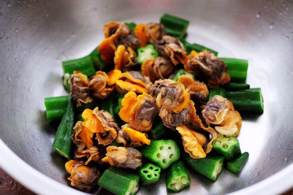 辣根温拌秋葵毛蛤