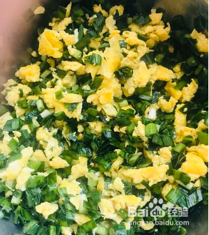 如何制作韭菜鸡蛋饼