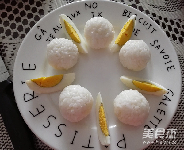 虾皮饭团的做法