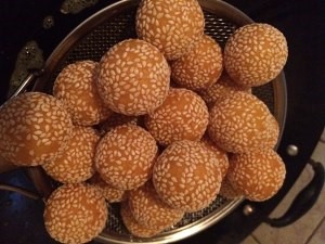 南瓜空心芝麻球