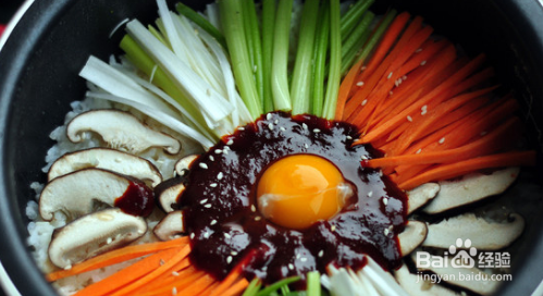 铁釜石锅拌饭的做法