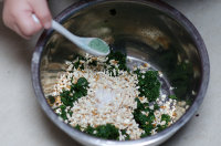 春天淡清的味蕾享受——凉拌蒿菜