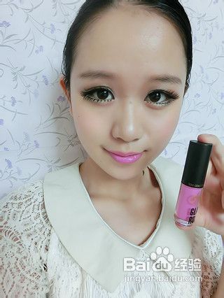 约会前如何给自己化妆？