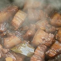 如何制作红烧肉？