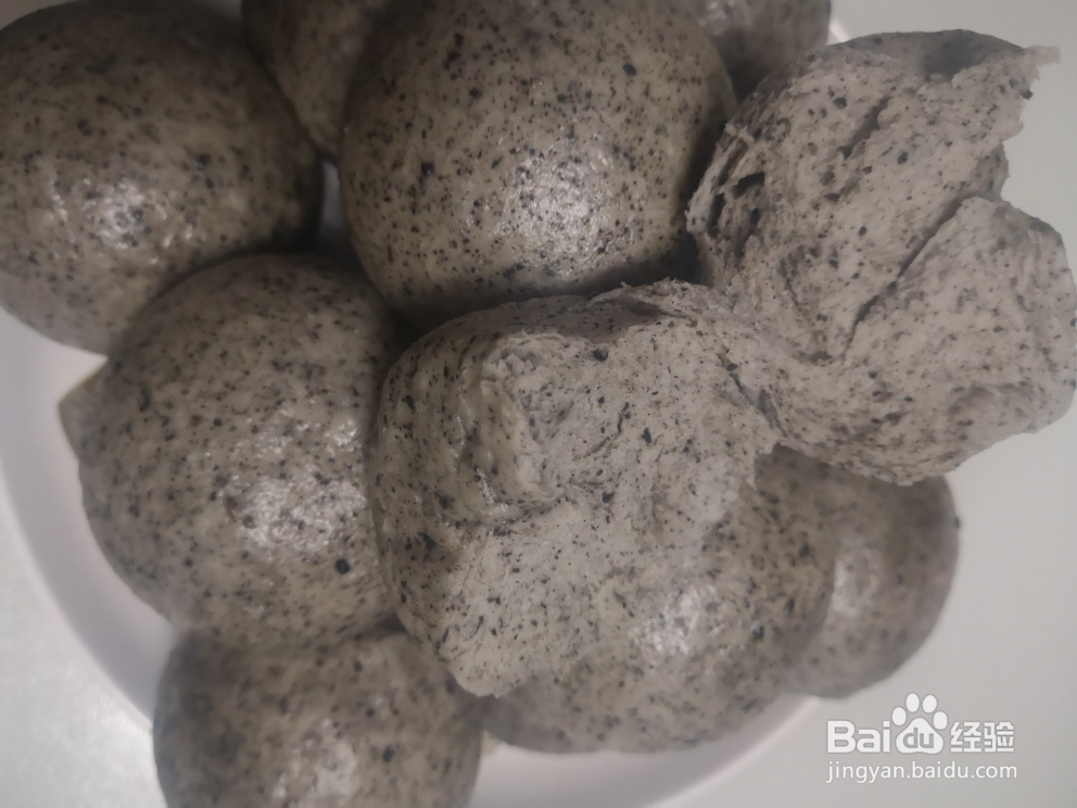 入口即化的黑芝麻奶香馒头