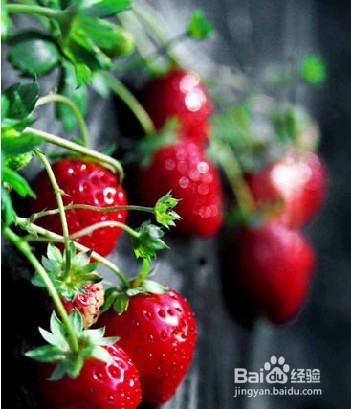 饮用果汁护理肌肤