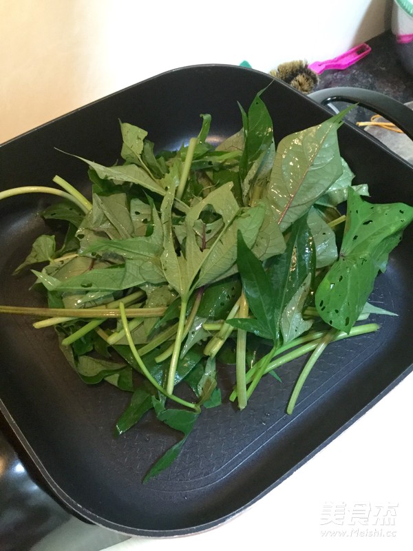 薯苗胡萝卜炒米粉