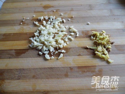 鱼香茄子煲的做法