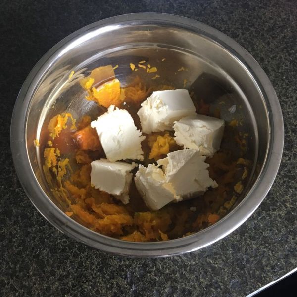 南瓜乳酪软欧包