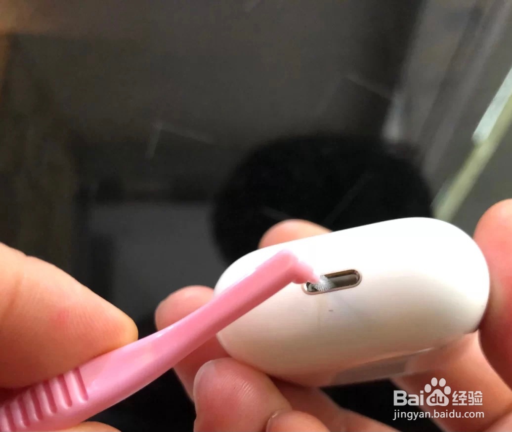 苹果耳机盒很脏怎么清理