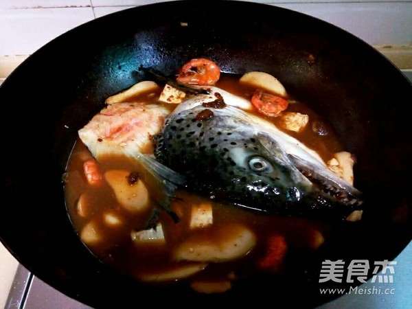 酱炖鱼头豆腐