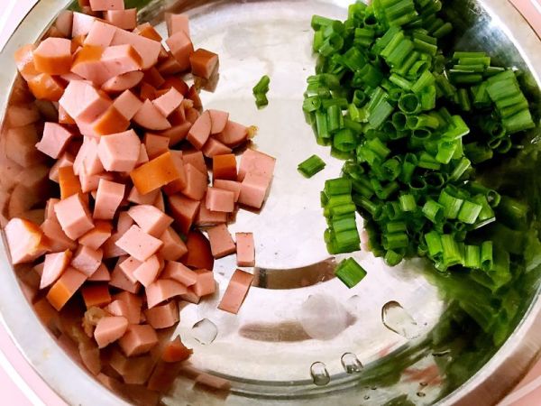 葱香芝士肠仔面包