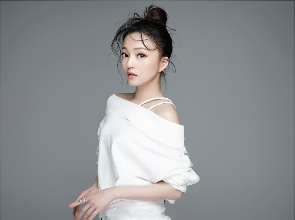 “我才发现梦想与现实的差别”这是哪首歌里的歌词