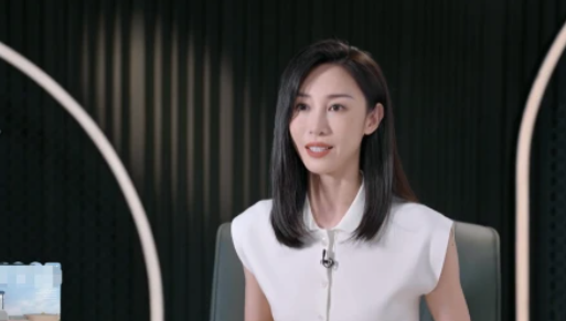 与唐诗逸齐名的首席还有谁