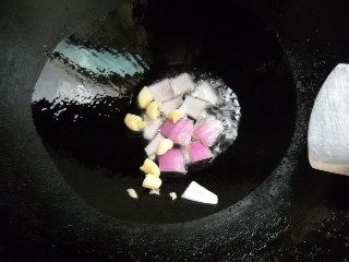 韭菜花爆猪肝