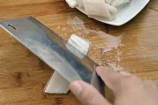 鲜美营养：小炒鱿鱼