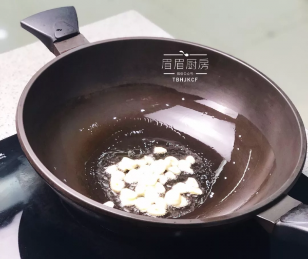 胡萝卜木耳炒西葫芦