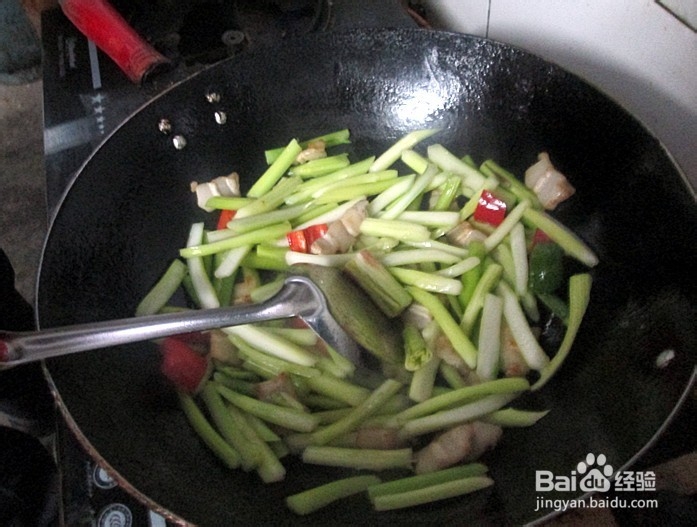 家常小菜“白菜苔梗炒五花肉”的做法