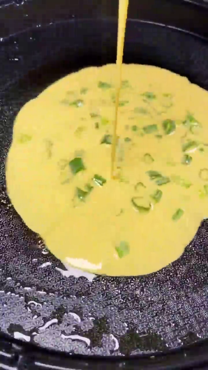 怎样做鸡蛋饼？