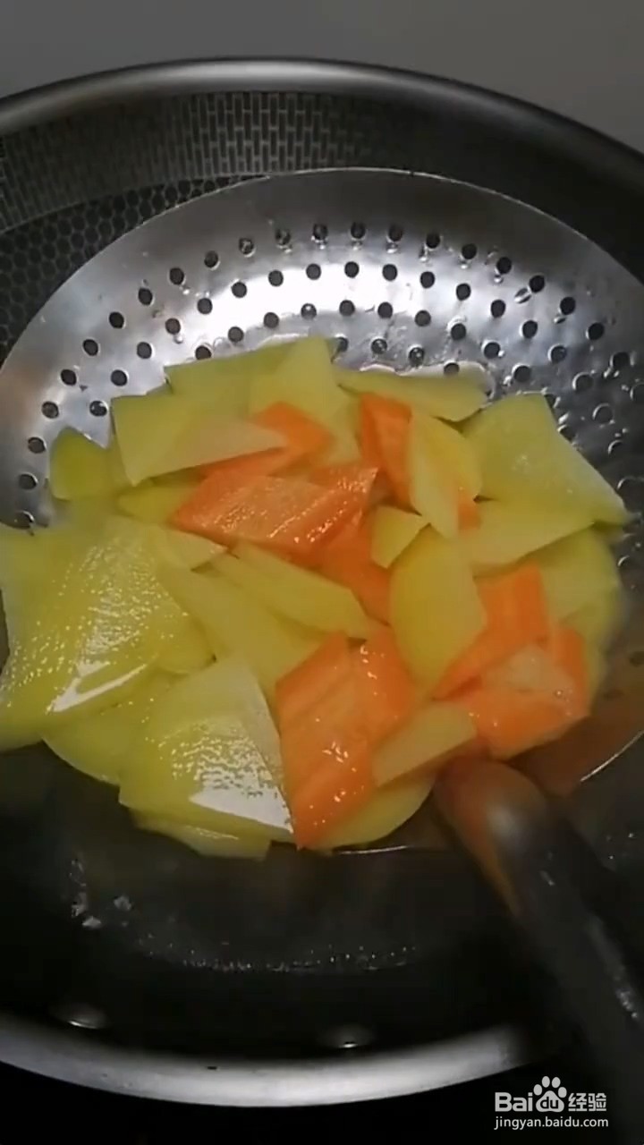 超级无敌下饭好吃的土豆片要怎样做