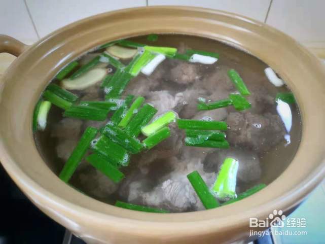 冬瓜排骨海带汤的做法