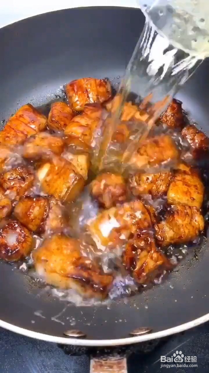 如何在家弄美味好吃的红烧五花肉鹌鹑蛋
