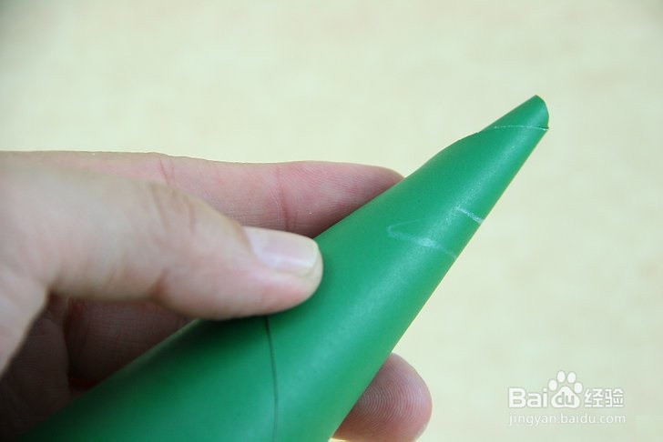 如何使用可乐瓶制作动力火箭模型