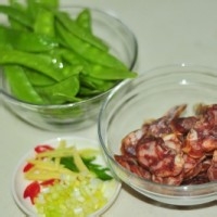 家庭小炒——荷兰豆炒腊肠