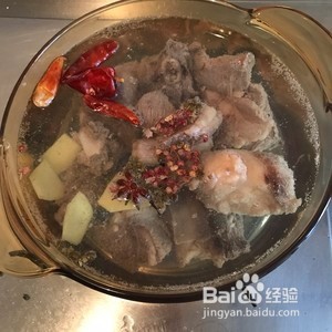 牛排骨炖汤的做法