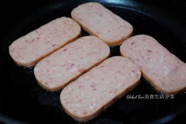 芝士午餐肉鸡蛋松饼