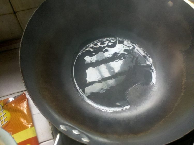 双椒黑木耳炒肉片的做法,看完你就知道了!