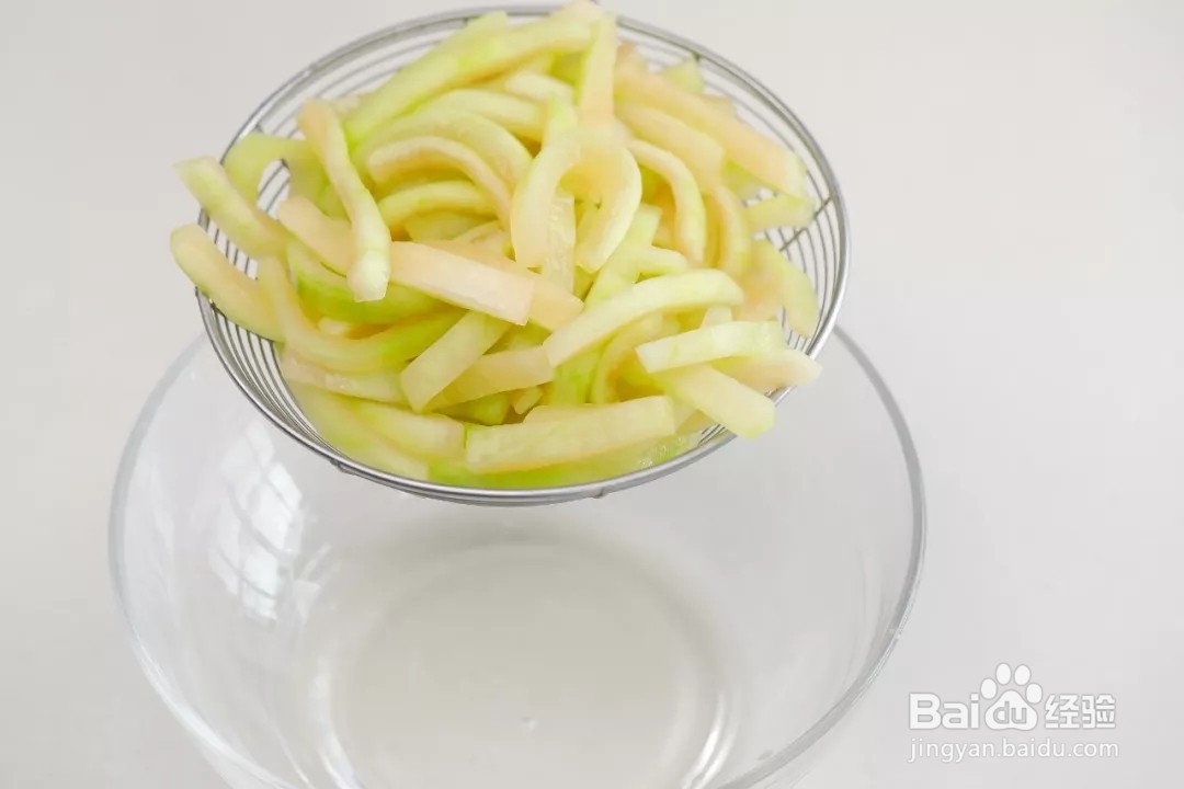 凉拌西瓜皮怎么做