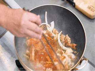 海鲜酸汤河粉怎么做？