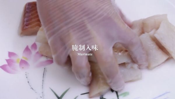 阿拉斯加狭鳕鱼豆腐汤