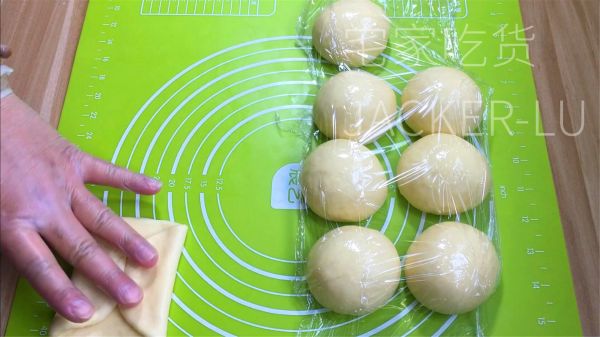 超松软牛奶面包