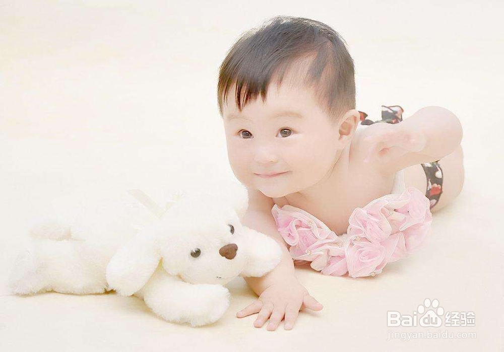 宝宝生活处理能力差，妈妈不妨这样做加以改正