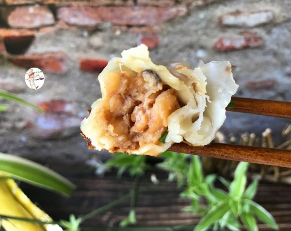 冰花虾仁大馄饨
