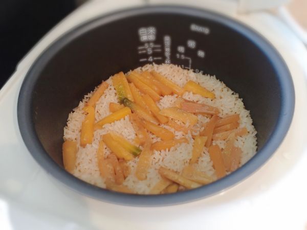 黄胡萝卜手抓饭