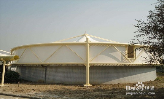 反吊膜结构在哪些方面优于玻璃钢加盖呢？