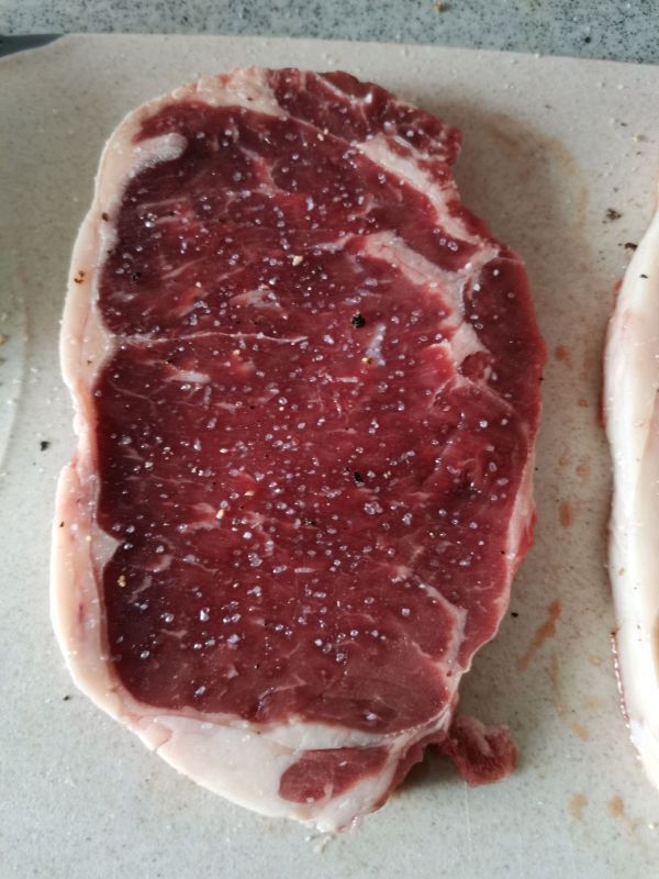 香煎黑胡椒牛排