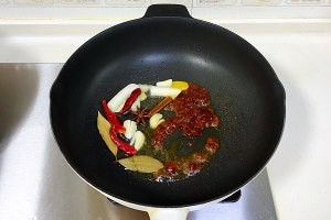 怎么做胡萝卜土豆炖牛腩