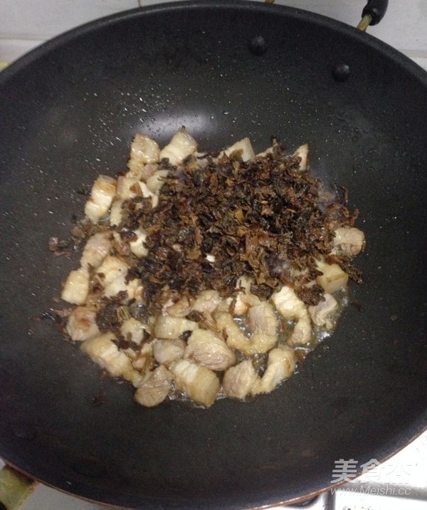 梅菜干蒸肉的做法