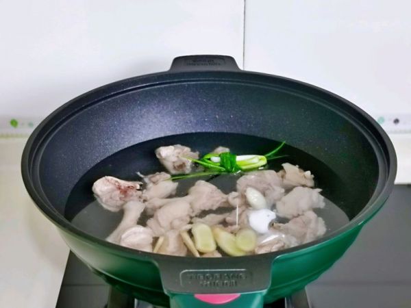 松茸冬瓜白玉菇鸭汤