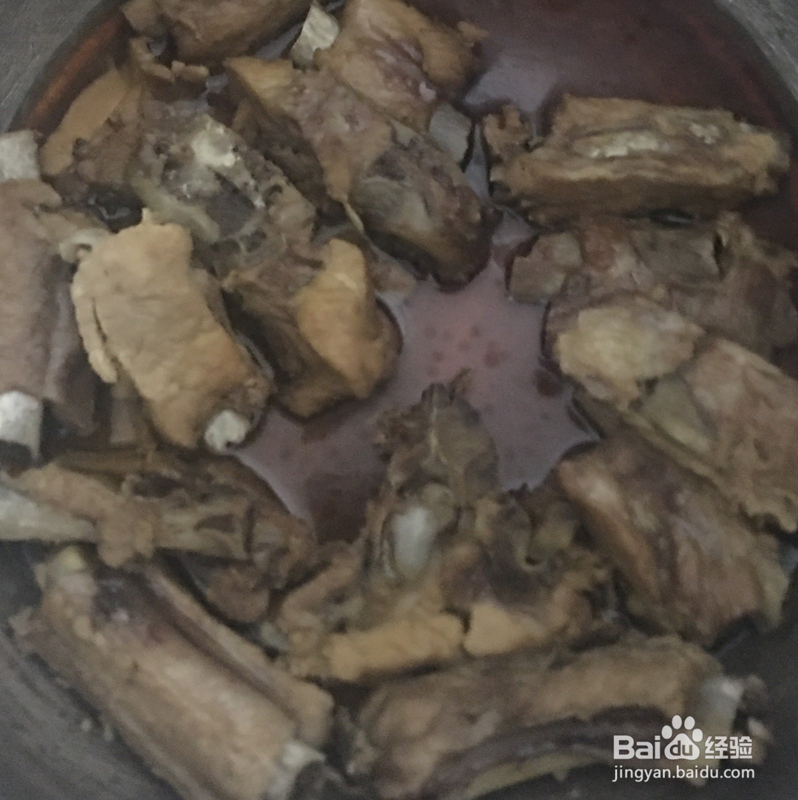 如何制作美味的蒜香排骨